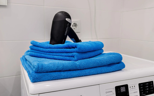 Апартаменты Полулюкс с Балконом и Красивым Видом Юг-Апарт