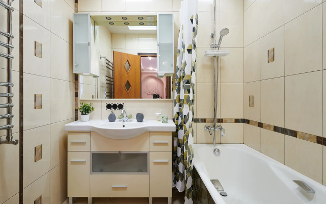 Квартира GM Apartments Шикарная Трехкомнатная на Патриарших Прудах