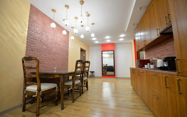 Апартаменты Необыкновенный дом