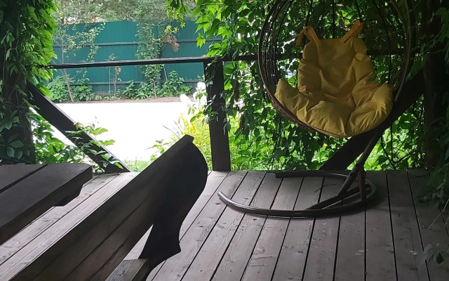 V 5 Minutakh Ot Reki Volgi Private house