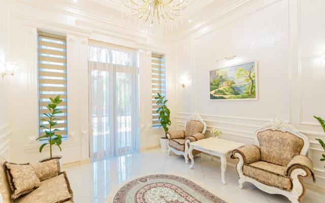 Royal Samarkand Hotel