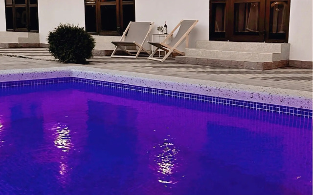 Askar Hotel