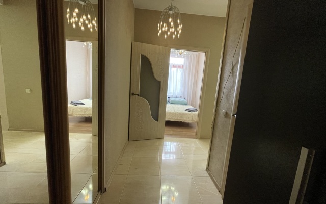 2-Kh Komnatnaya V Tsentralnom Rayone Sochi Flat