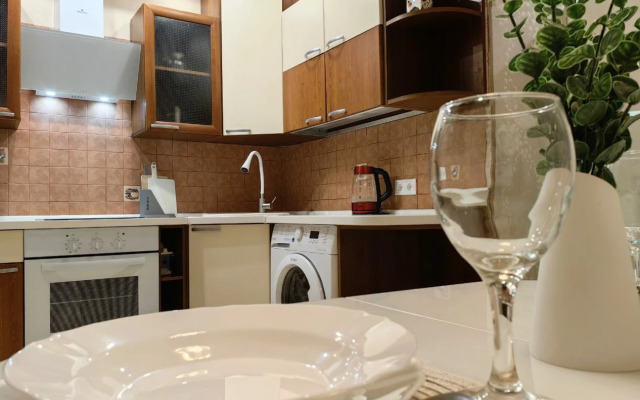 Sovremennaya odnushka okolo metro Novye Cheremushki Flat
