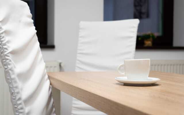Avenue Parliament Hotel