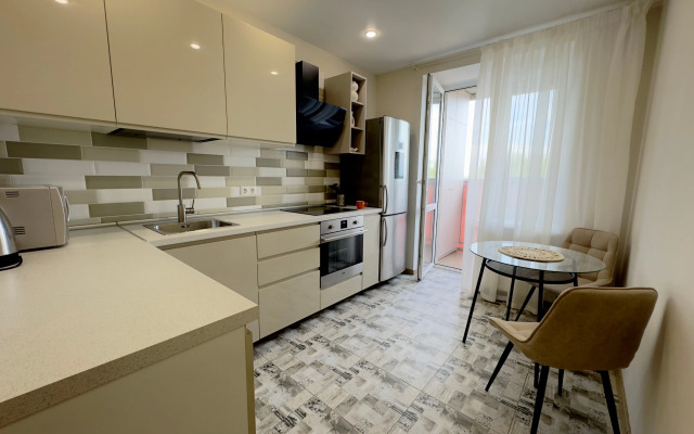 Квартира Уютная рядом с Метро и ЖД Вокзалом