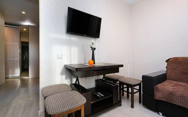 Ryadom S Zhd Vokzalom Flat