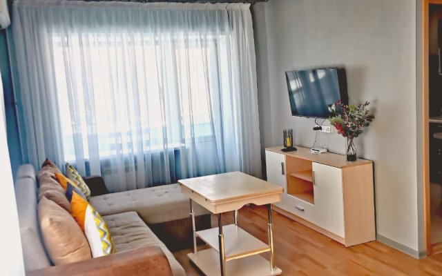 V Tsentre Ryadom S Avtovokzalom Flat