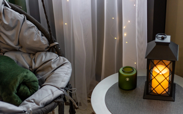 Квартира Ютно Колосья с качелью на балконе и видом на сосны в Зеленогорске