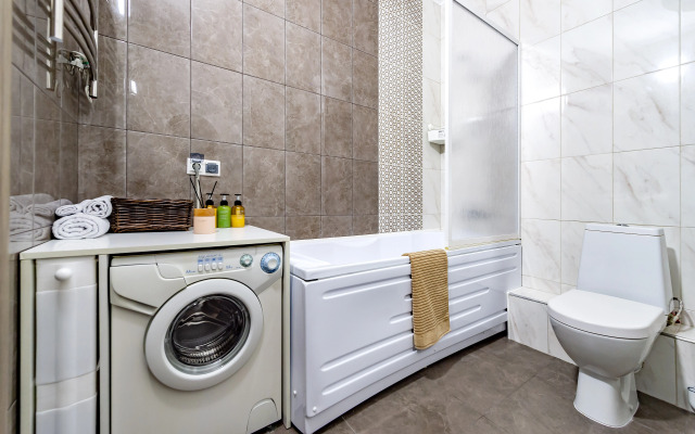 ApartMe Srednerogatskaya Ulitsa, Zhk Triumf Flat