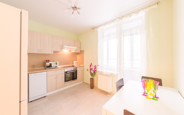 Na Kremenchugskoy 9k2 Apartments
