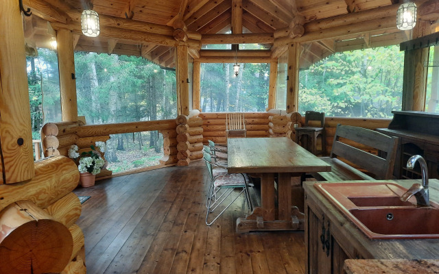 Dikij Lis Guest House