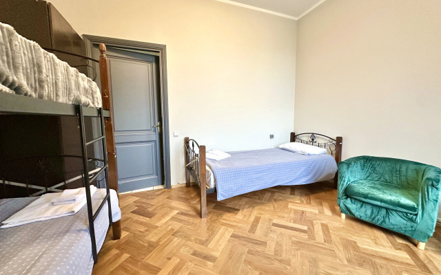 Жилое помещение бюджетное на Рубинштейна 4