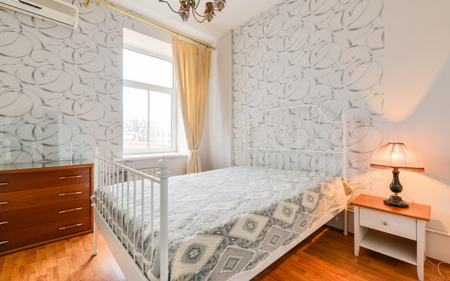 Апартаменты Напротив Казанского Собора