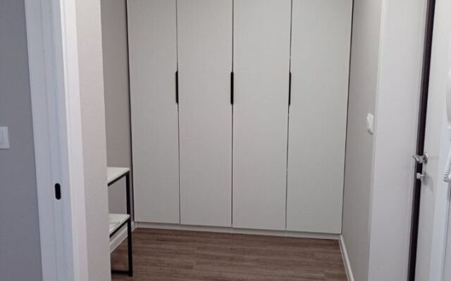Na Ulitse Novosyolov 113 Flat
