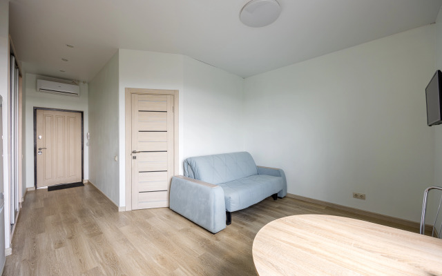 Studiya Na 30-Om Etazhe S Vidom Na Les Flat