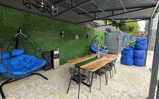 S Basseynom I Baney Pod Otkrytym Nebom Private house