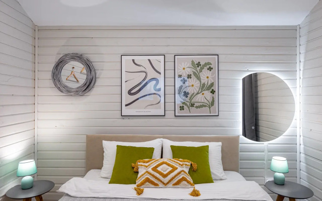 Point 382 Olivkovyj Guest House