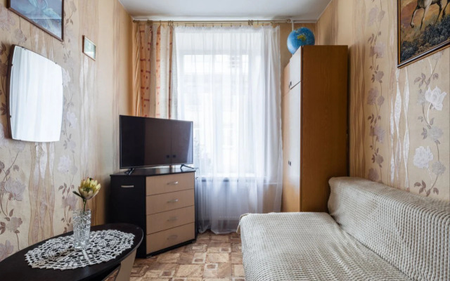 Smolenskaya 1 Okolo Metro Frunzenskaya Flat