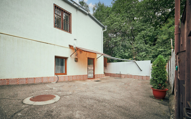 Bolshoy Dvukhetazhny s Mangalnoy Zonoy Private House