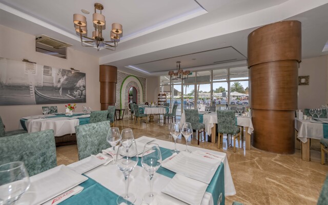 Asteria Family Resort Side Hotel