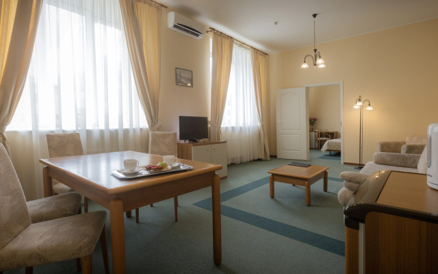 Отель Карпинский