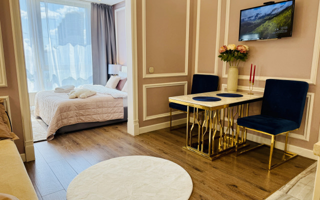 Shikarnye V Tsentre Goroda Apartments