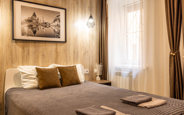 Апартаменты Floris Площадь Восстания