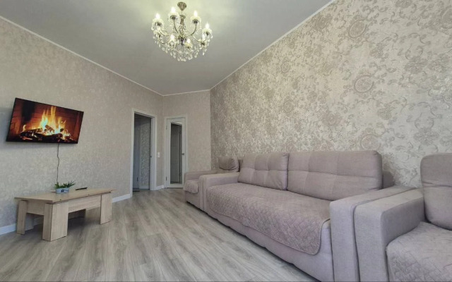 Trekhkomnatnye V Zhigulinoy Rosche Apartments