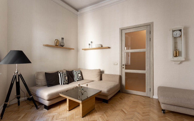 Skaylayt U Aleksandrinki Apartments