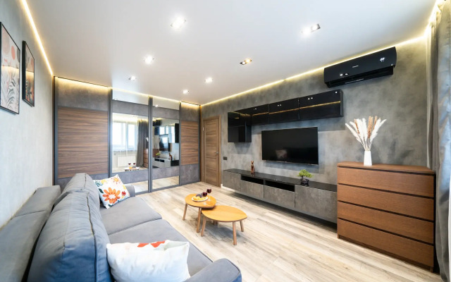 Квартира Стильная двухкомнатная квартира Natali apart на метро Пражская