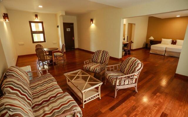 Club Palm Bay Resort