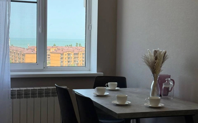 V Tsentre Goroda S Vidom Na More Flat