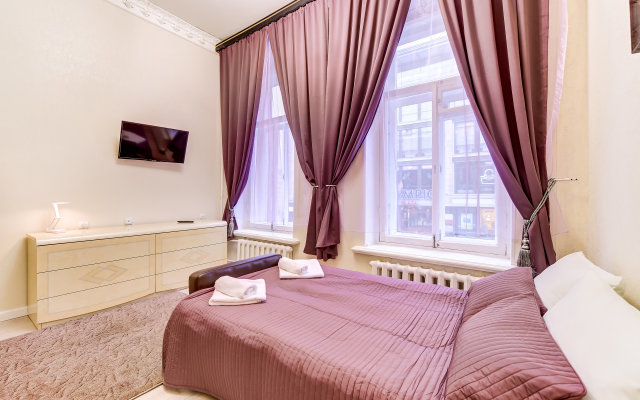 na Marata, 8, kv. 2 Guest Rooms