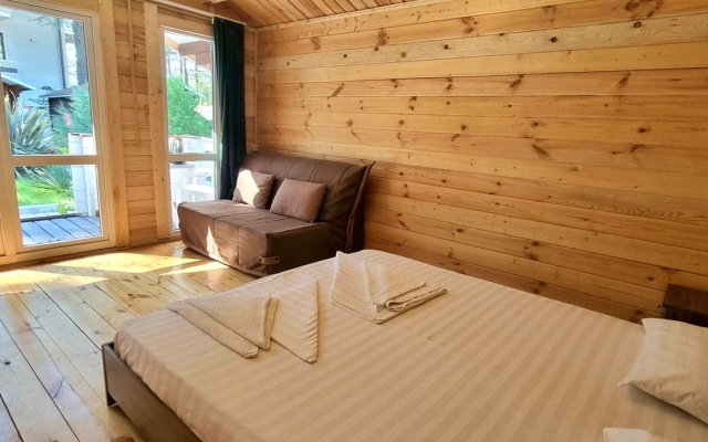 Eco House Pitiunt Resort Hotel