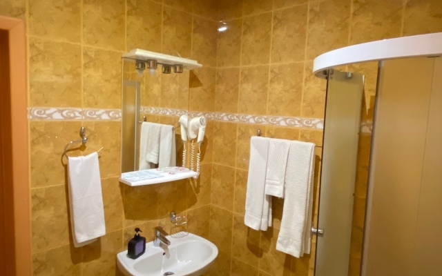 Galaktika Razvlecheniy Mini-Hotel
