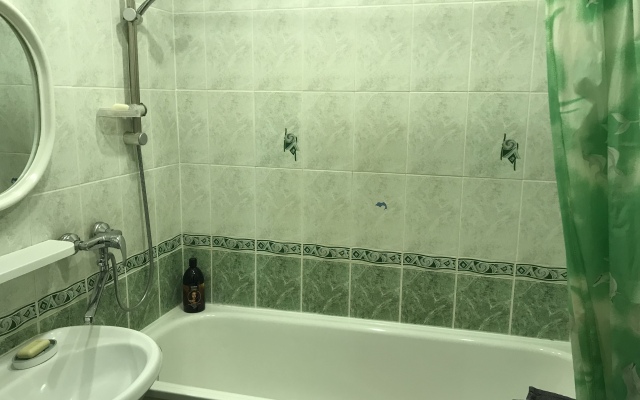 Odnokomnatnaya Na Lavrentyeva 14a Flat