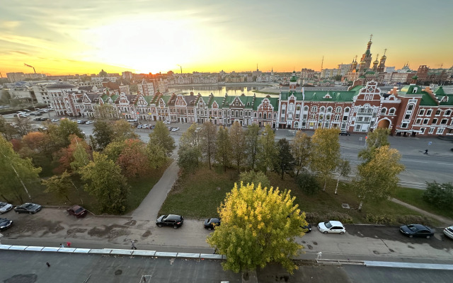 V Tsentre S Shikarnym Vidom Na Naberezhnuyu Bryugge Flat