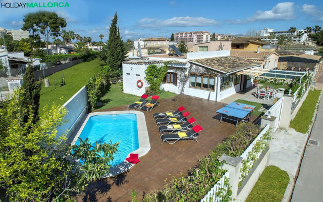 Eternal Sunshine Villa
