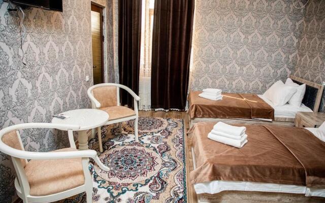 Buyuk Humo Hotel