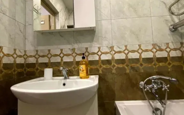 Kvartira komfortnaa i bol'saa blizko k centru Grodno s vidom na Farnyj kostel