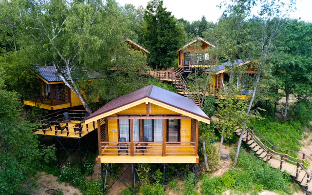 Veselye Gusi Glamping