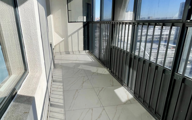 Potryasayuschaya S Vidom Na Gorod Flat