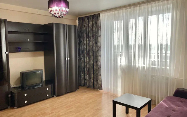 Квартира на Бейвеля 48