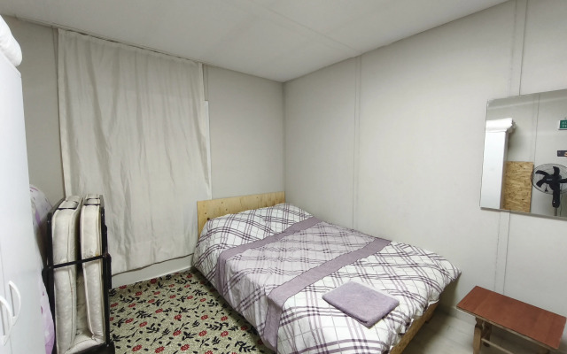 Mürteza Çam Private house
