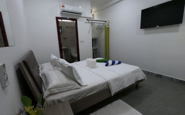 Dhangethi Inn Hotel