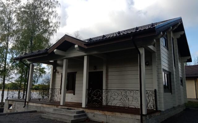 Yarkoye Hotel