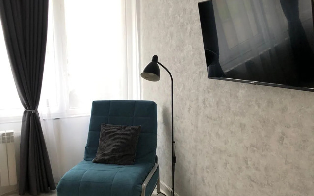 Shikarnaya Studiya V Kaluge 35 M² Flat