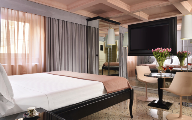 Leon's Place Hotel