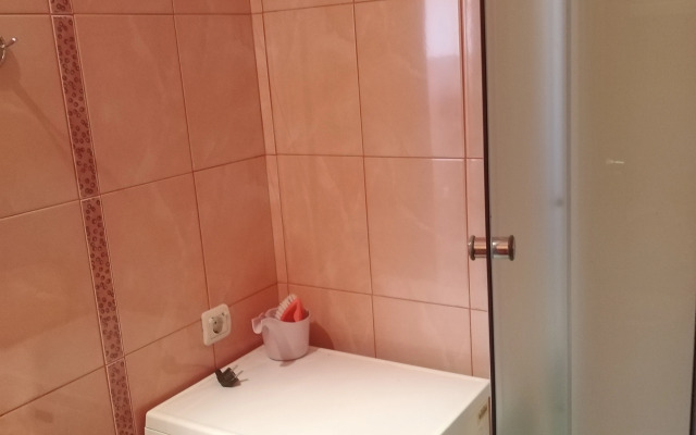 Uyutnaya Blizko K Tsentru Flat